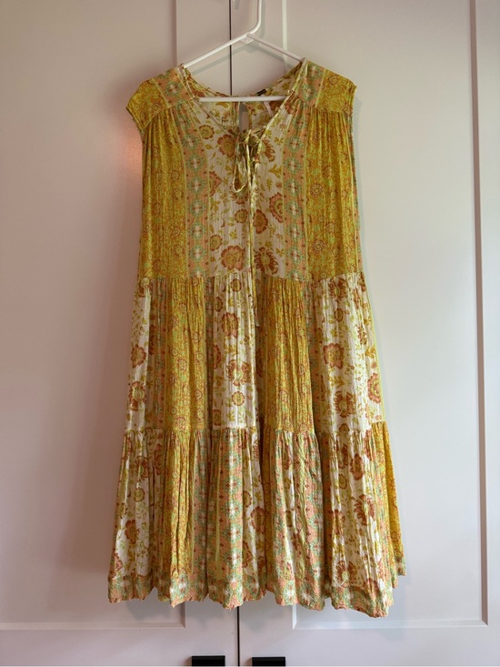 Free People Dresses & Skirts - Free People Yellow Floral Midi Dress